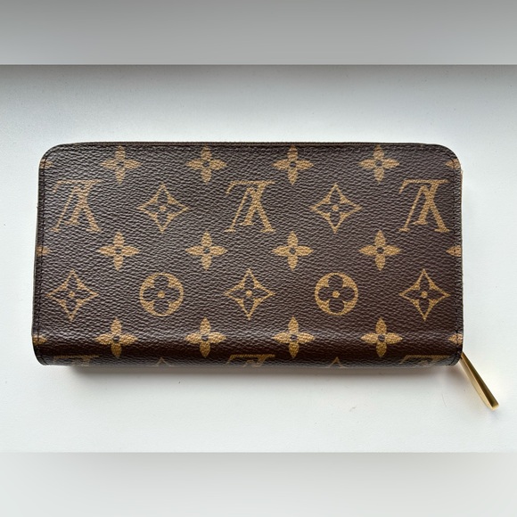 Louis Vuitton monogram Zippy Wallet - Picture 3 of 14